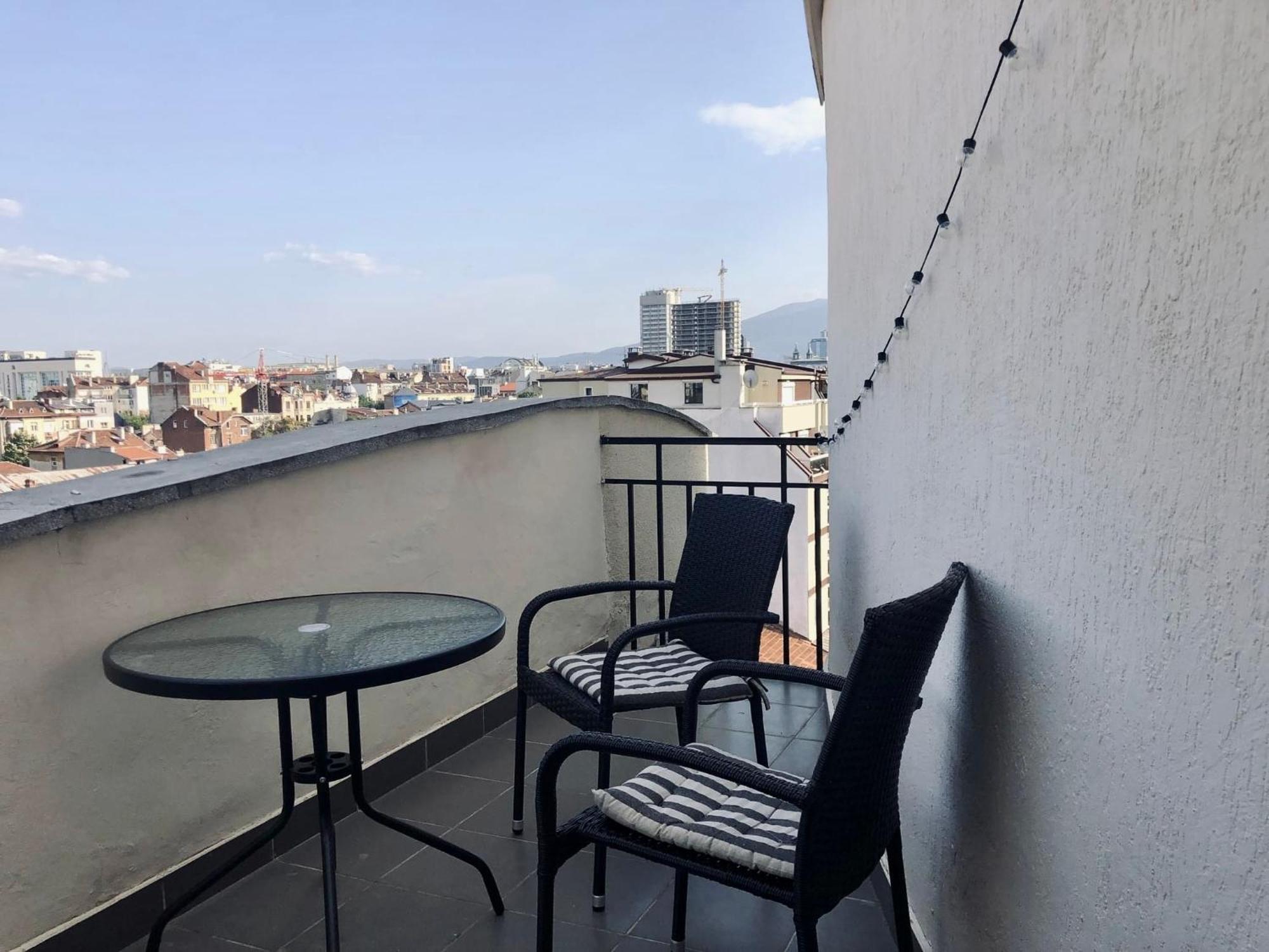 Cosy Rooftop In Center Sofia Exterior photo